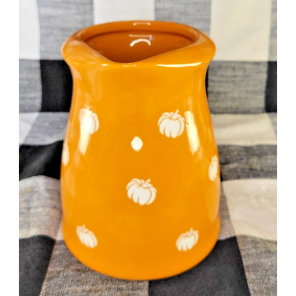 Terramoto Ceramic Pitcher Orange White Pumpkins Autumn Halloween Fall 44oz - Picture 3 of 9